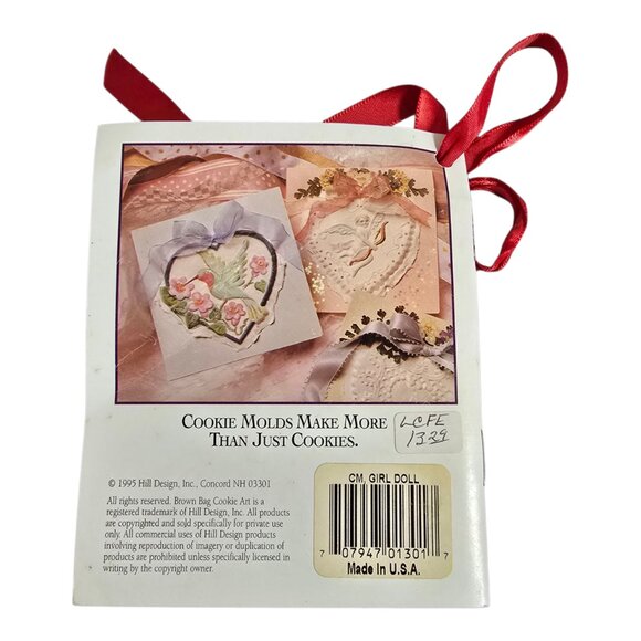 NEW Vintage 1985 Raggedy Ann Doll Cookie Mold by Brown Bag Cookie Art w/ Book - Picture 5 of 5